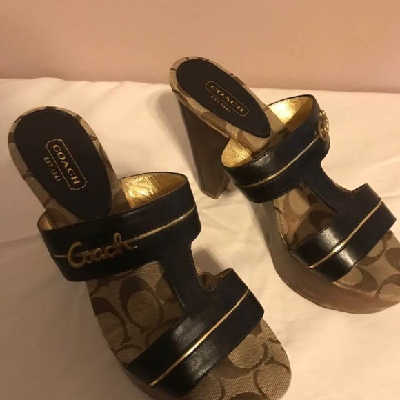 Coach Sandals - Picture 4 of 5